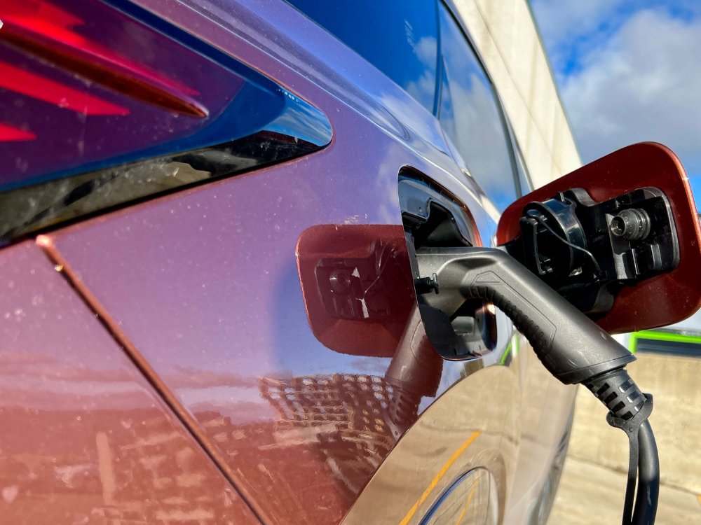 Leasing Made Easy Improves Service with Layer 4